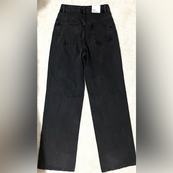 Wide Leg Jeans - Picture 3 of 3